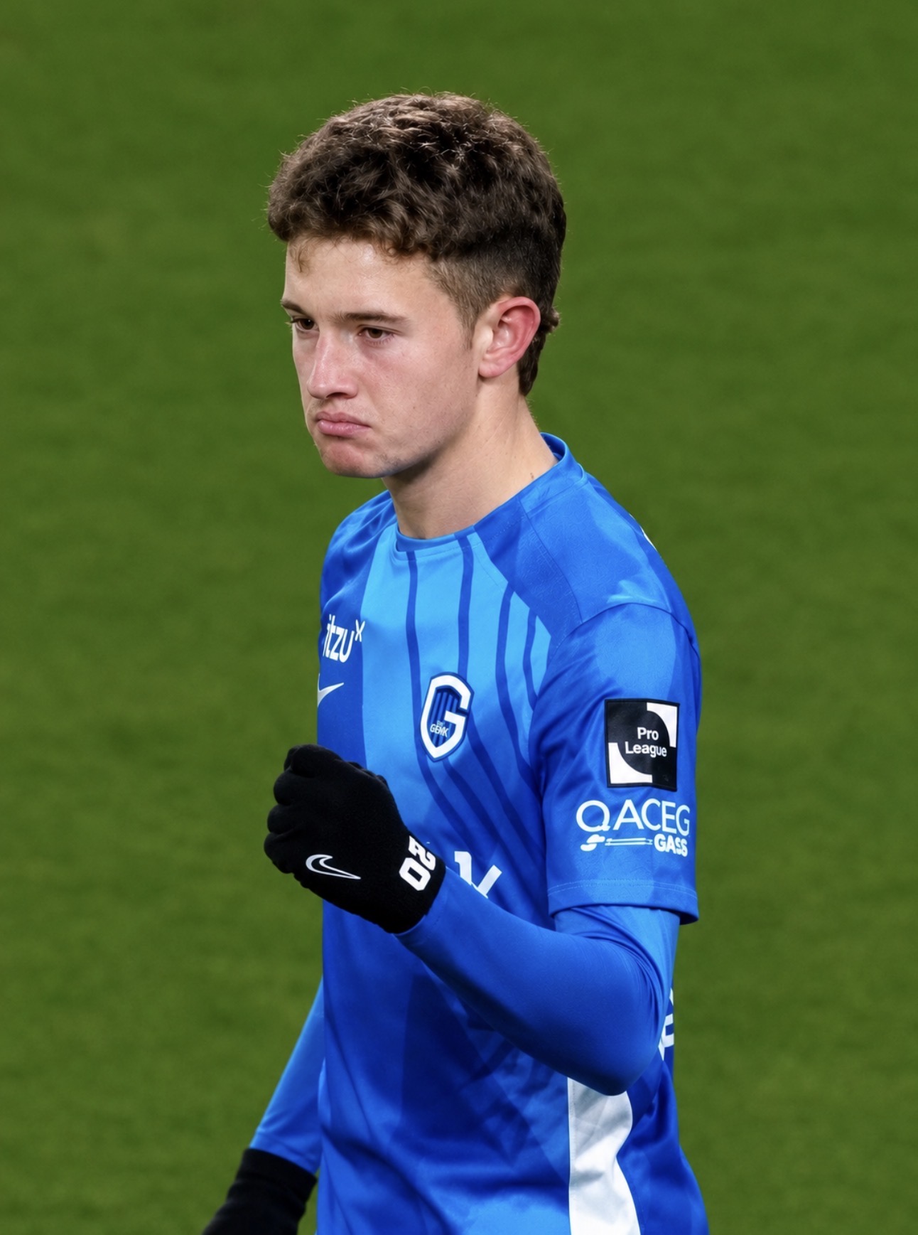 Dortmund digao ponudu na 30 miliona eura, ali Genk čeka više: Ko će dobiti Karetsasa?