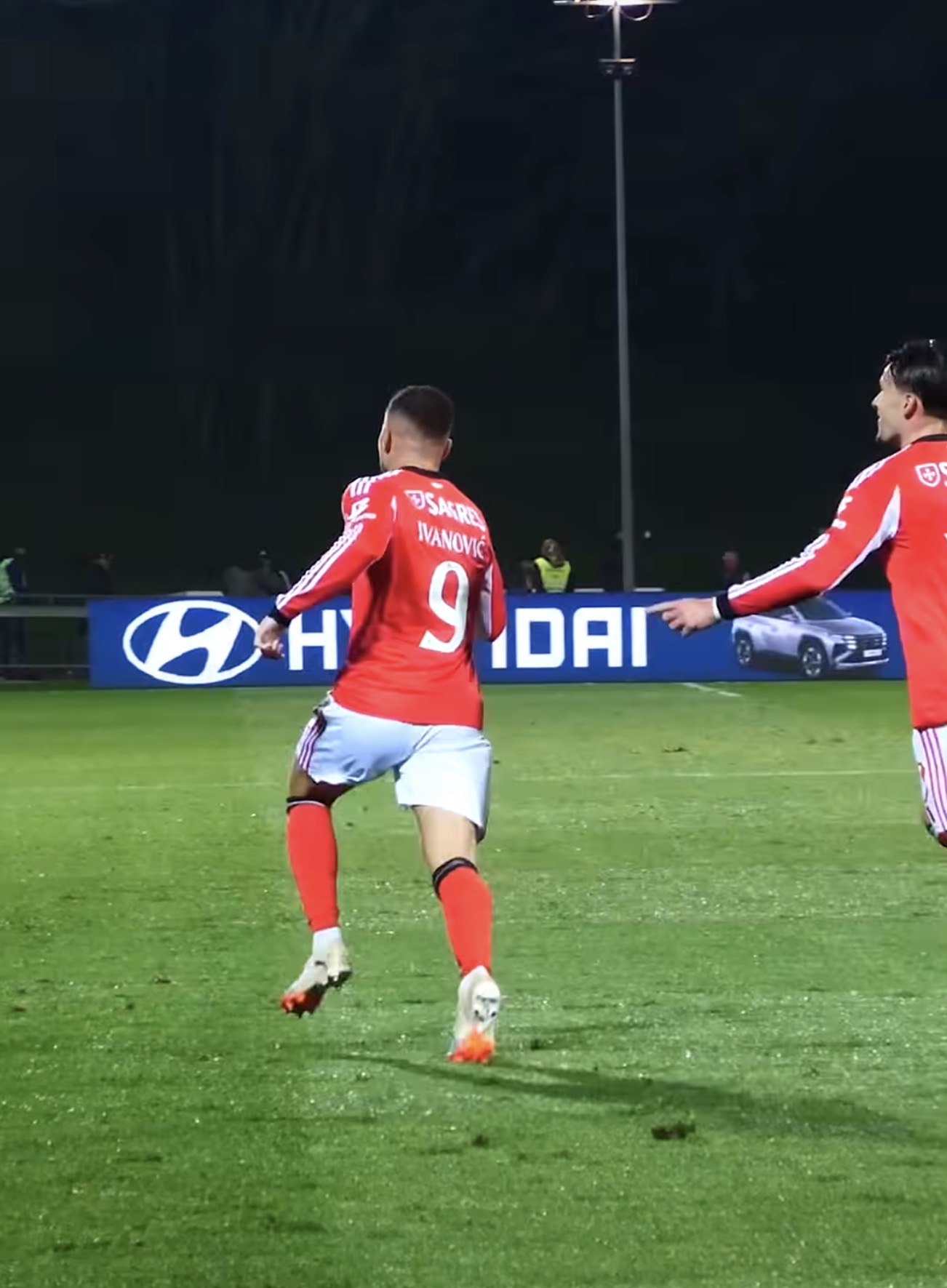 Ivanović odabrao RC Lens: Benfica sprema prodaju hrvatskog napadača