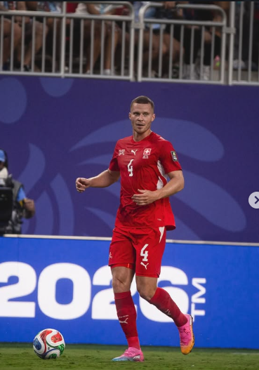 Elvedi dogovorio lične uslove s Leedsom, Gladbach čeka zvaničnu ponudu